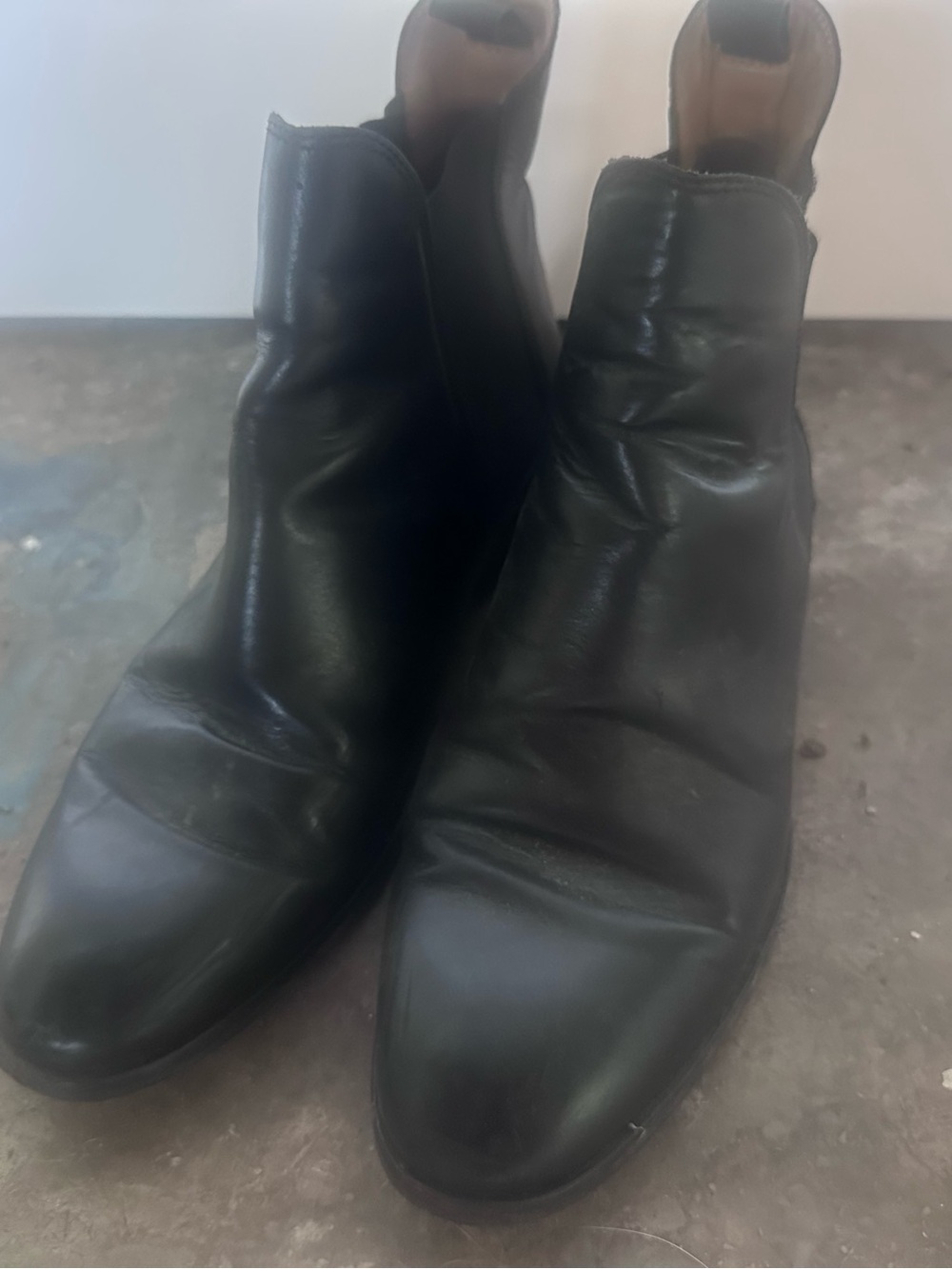 Everlane Shoes Women Leather 
Black Chelsea Ankle Booties Pull On